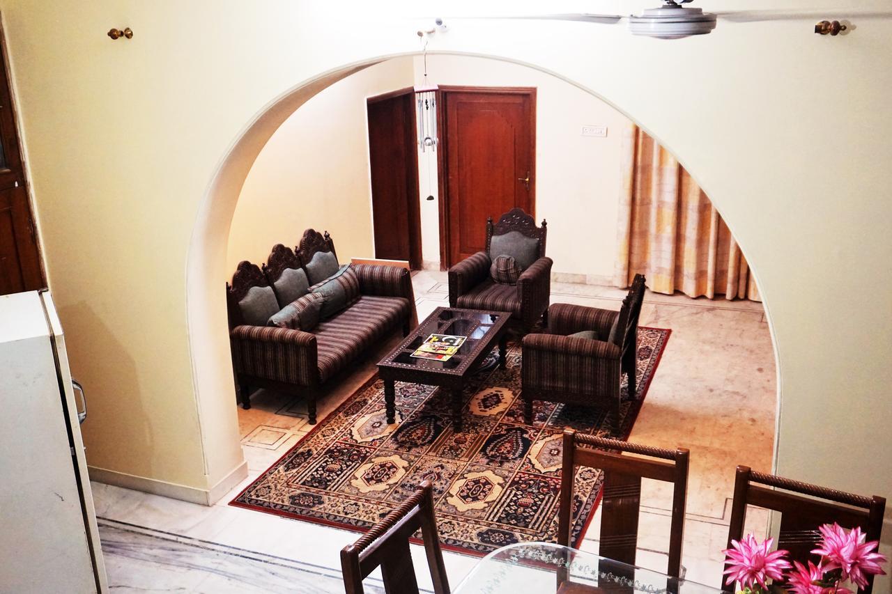 Lazy Mozo Backpackers Hostel ชัยปุระ ภายนอก รูปภาพ